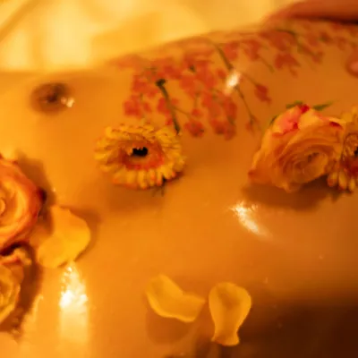 couple tantra massage oil escort
